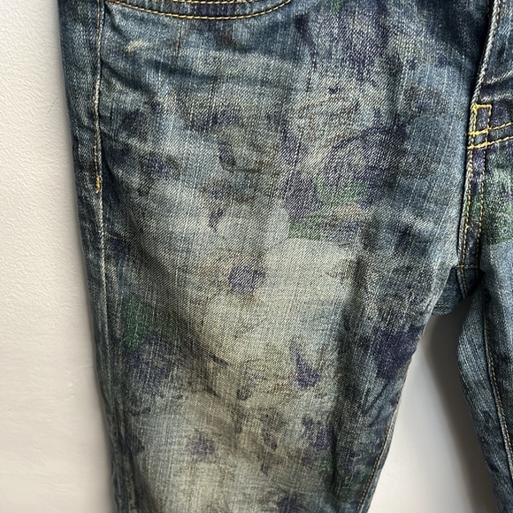 Current Elliott size 25 beautiful, faded, flower pattern - Picture 5 of 6